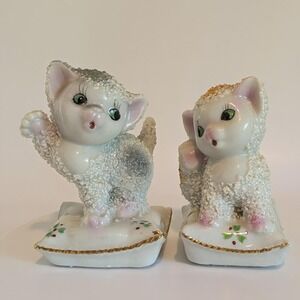 Vintage Victoria Ceramic Sugar Textured Cats On‎ Pillows Salt & Pepper Japan MCM